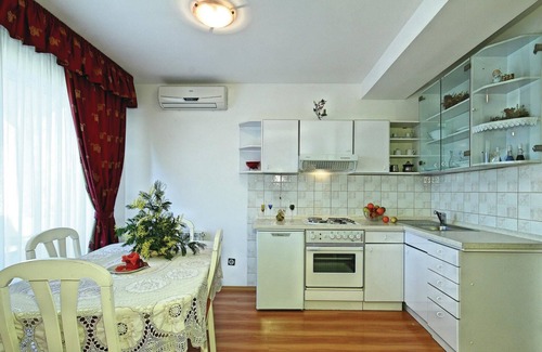 Tar-Vabriga Apartment | Awesome apartment in Tar-Vabriga