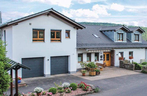 Graefendorf Apartment | Awesome apartment in Gräfendorf