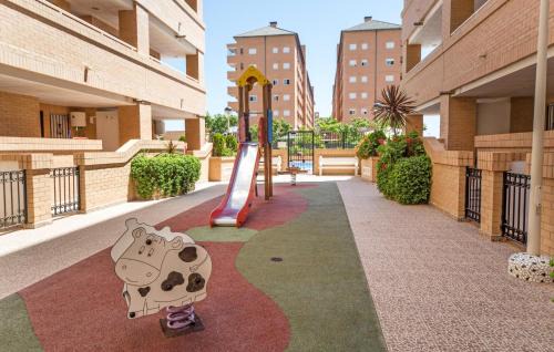 Cabanes Apartment | Awesome Apartment In Torre La Sal