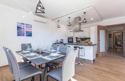 Zurkovo Apartment | Awesome apartment in Kostrena