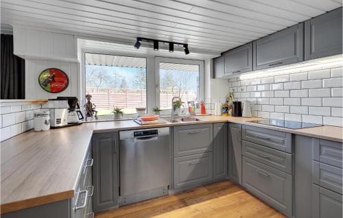 Vesthimmerland Municipality Apartment | Awesome Apartment In Løgstør With Wifi