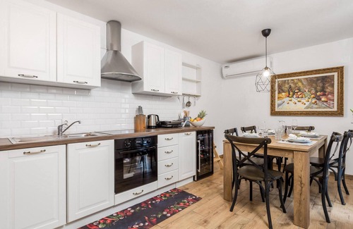 Rukavac Apartment | Awesome apartment in Matulji with WiFi