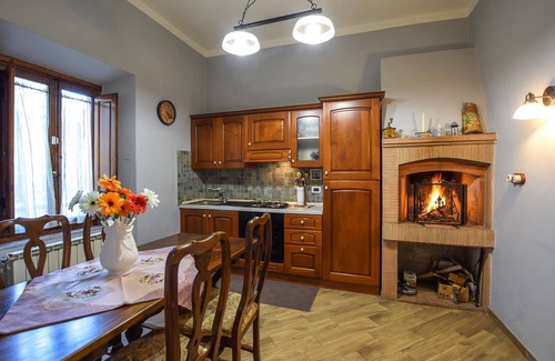 Papiano di Stia Apartment | Awesome apartment in Papiano with WiFi