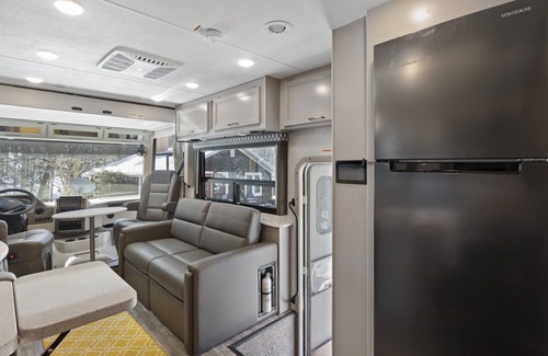 Erwin House | Awesome, brand new, 2022 RV (33ft) Dog Friendly Nature Retreat