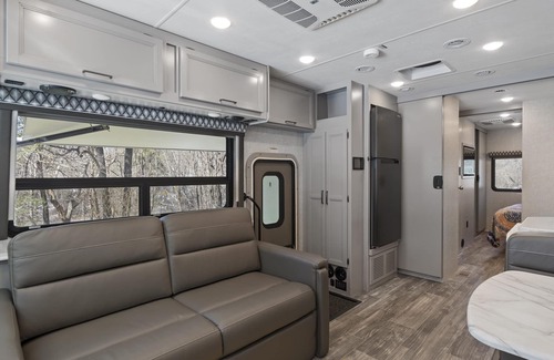 Erwin House | Awesome, brand new, 2022 RV (33ft) Dog Friendly Nature Retreat