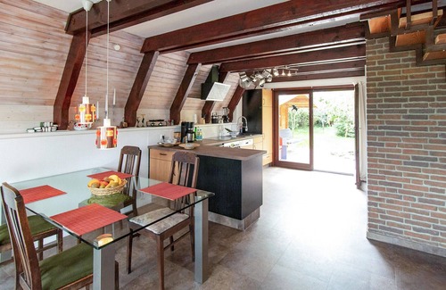 Jellenbek House | Awesome home in Krusendorf Schwedeneck