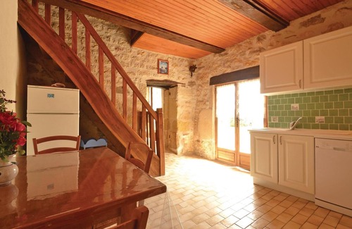 La Chapelle-Saint-Jean House | Awesome home in La-Chapelle-Saint-Jean