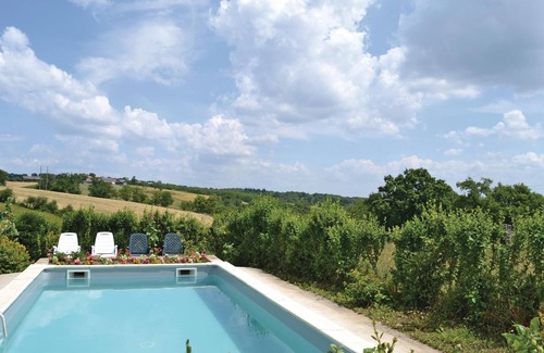 La Chapelle-Saint-Jean House | Awesome home in La-Chapelle-Saint-Jean
