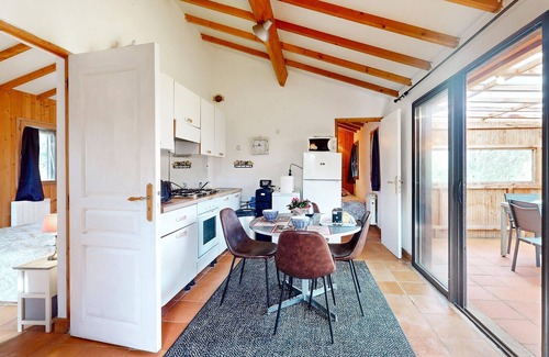 Sainte-Alvere House | Awesome home in Val de Louyre et Caude