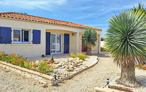 Sainte-Gemme-la-Plaine House | Awesome Home In Sainte-Gemme-La-Plaine