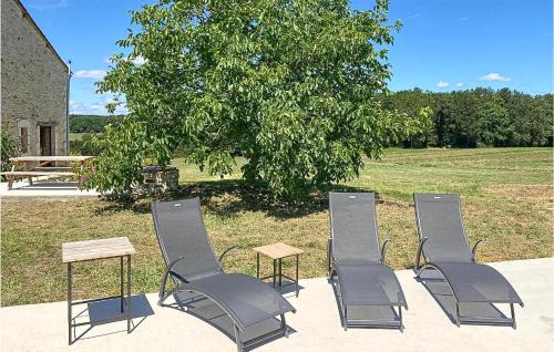 Lussas-et-Nontronneau House | Awesome Home In Lussas Et Nontronneau