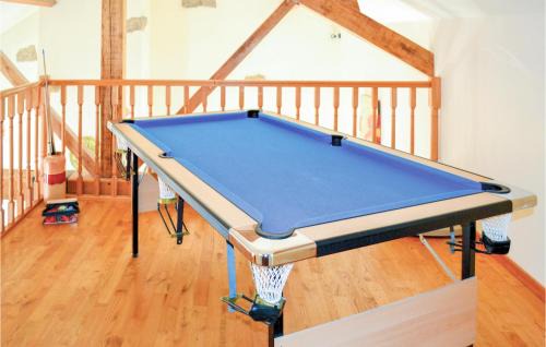 Saint-Saud-Lacoussiere House | Awesome Home In St Saud Lacoussiere
