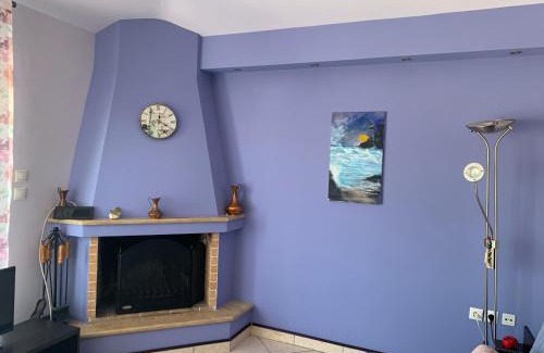 Chalandri Apartment | Awesome Home 3' from Metro (M3) Station Agia Paraskevi