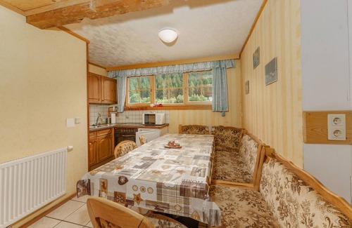 Gossenberg House | Awesome home in Aich with WiFi