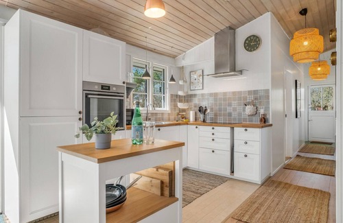 Norddjurs Municipality House | Awesome home in Allingåbro with kitchen