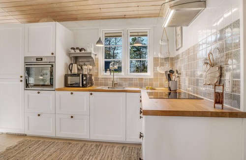 Norddjurs Municipality House | Awesome home in Allingåbro with kitchen