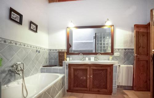 Andraitx House | Awesome Home In Andratx With Wi-Fi