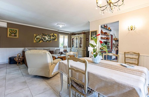 Bedarrides House | Awesome home in Bédarrides