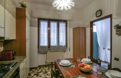 Massa House | Awesome home in Bargana with WiFi