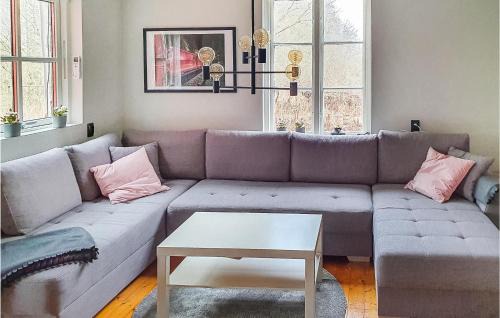 Bjarnum House | Awesome Home In Bjärnum With Wifi