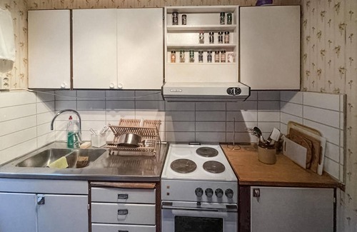 Bredaryd House | Awesome home in Bredaryd with kitchen