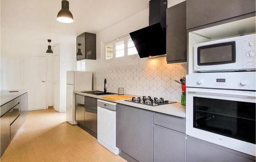 Colombieres House | Awesome Home In Colombieres With Wifi