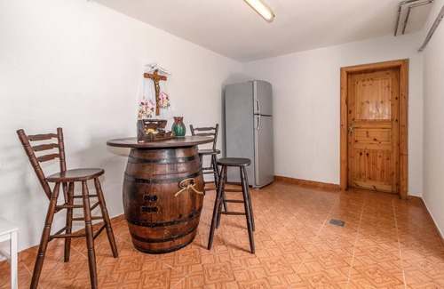 Jastrebarsko House | Awesome home in Dragovanscak with sauna