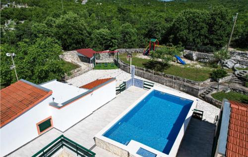 Kotlenice House | Awesome Home In Dugopolje With Wifi