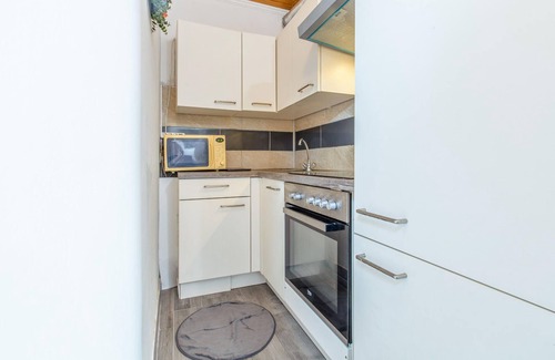 Sezana House | Awesome home in Dutovlje with WiFi