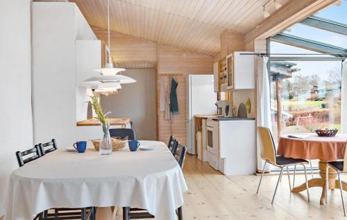 Ordrup House | Awesome Home In Fårevejle With Sauna
