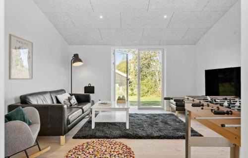 Farvang House | Awesome Home In Fårvang With Sauna