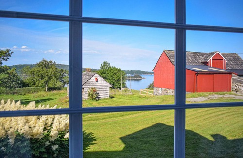 Fitjar House | Awesome home in Fitjar with WiFi