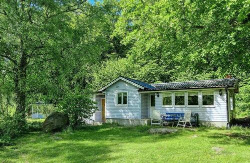 Fjalkinge House | Awesome home in Fjälkinge with kitchen