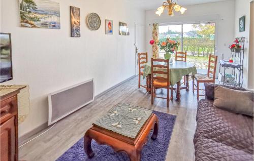 Selles-Saint-Denis House | Awesome Home In Selles-Saint-Denis
