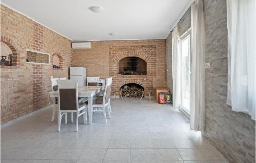 Grebastica House | Awesome Home In Grebastica With Wifi