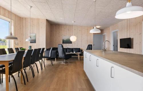 Grenaa House | Awesome Home In Grenaa With Sauna
