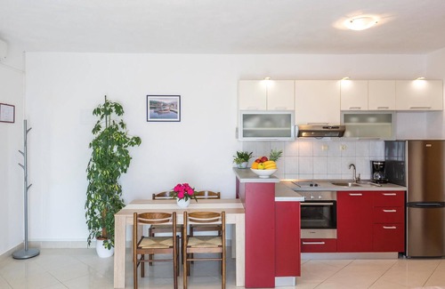 Kastel Sucurac House | Awesome home in Kastel Sucurac