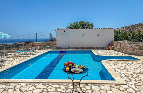 Pylos-Nestoras House | Awesome Home in Koroni With Outdoor Swimming Pool, Wifi and 4 Bedrooms