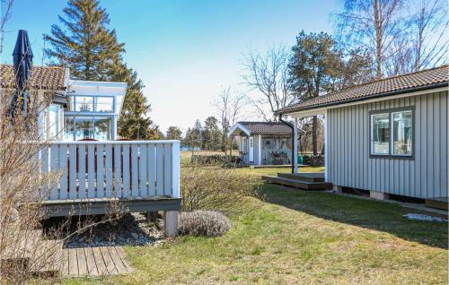 Hagaby House | Awesome Home In Löttorp With Wifi