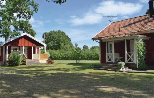 Hagaby House | Awesome Home In Löttorp With Kitchen