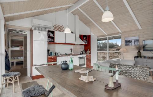 Hvorup Klit House | Awesome Home In Løkken With Wifi