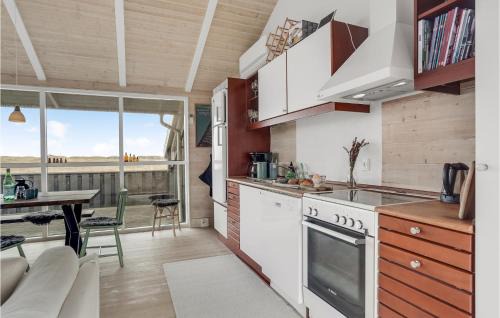 Hvorup Klit House | Awesome Home In Løkken With Wifi