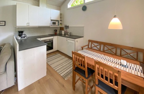 Hagaby House | Awesome home in Löttorp with kitchen