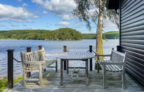 Molnlycke House | Awesome Home In Mölnlycke With House Sea View