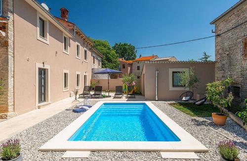 Pinezici House | Awesome home in Marcana