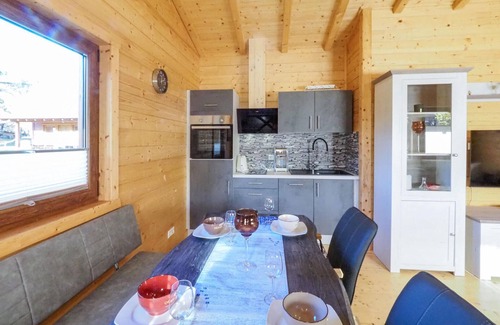 Merzalben House | Awesome home in Merzalben with Wi-Fi