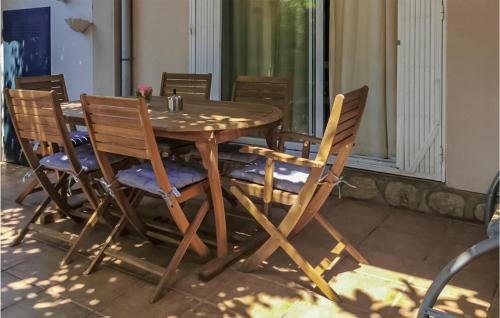 Miami Platja House | Awesome Home In Miami Playa With Wifi