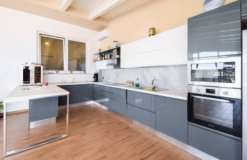 Mondragone House | Awesome home in Mondragone