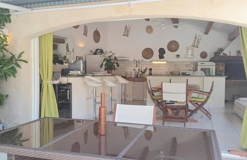 Nebian House | Awesome home in Nebian