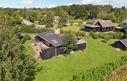 Saksild Strand House | Awesome Home In Odder With Wifi